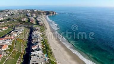 加州盐溪和帝王海滩海岸线的鸟瞰图